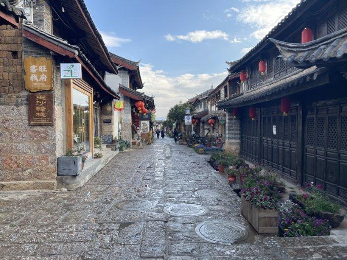 【帮你办】冷水江：布溪街道某店违规销售烟花爆竹？